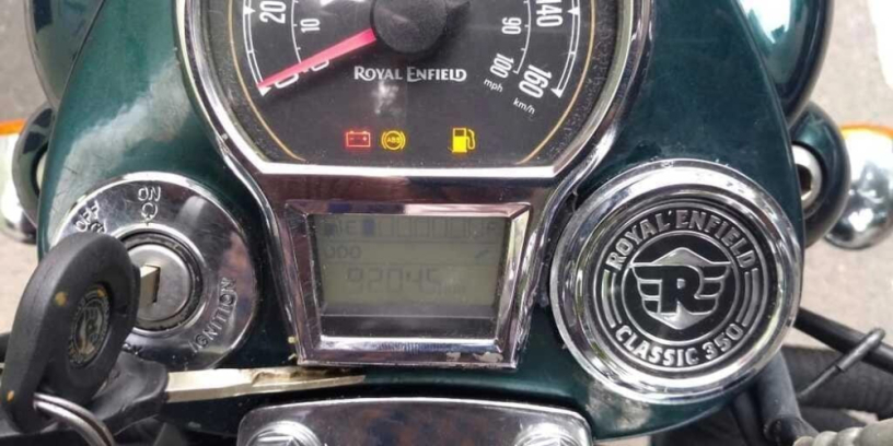 royel-enfield-classic-350cc-abs-2022-showroom-condition-clear-document-big-3