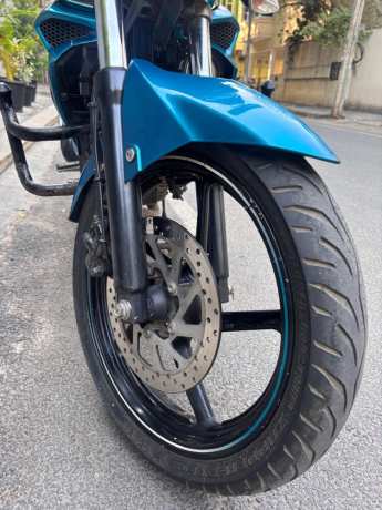 yamaha-fzs-v-excellent-condition-clear-document-ct-big-2