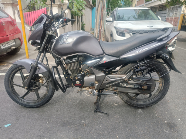 honda-cb-unicorn-150cc-showroom-condition-clear-document-ct-big-1