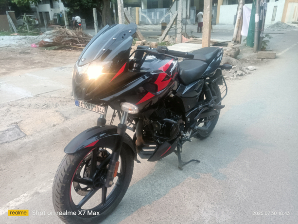 2023-bajaj-pulsar-220-abs-dubal-showroom-condition-clear-document-ct-big-1