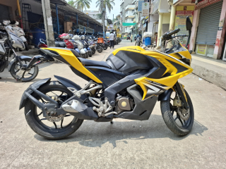 bajja-pulsar-rs-200-2016-showroom-condition-clear-document-ct