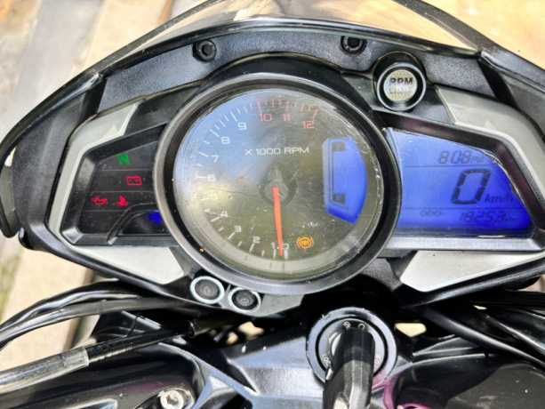bajaj-pulsar-ns200-ns-200-showroom-condition-clear-document-ct-big-2