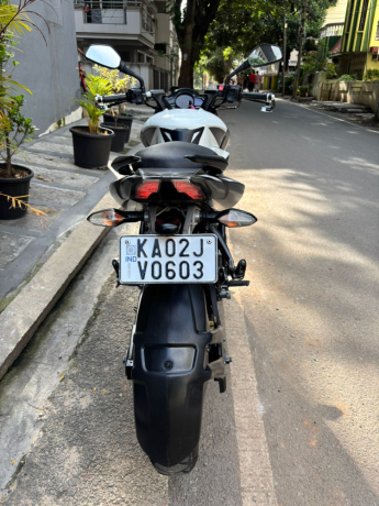 bajaj-pulsar-ns200-ns-200-showroom-condition-clear-document-ct-big-4