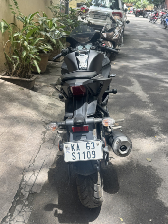 yamaha-r15-v3-big-1