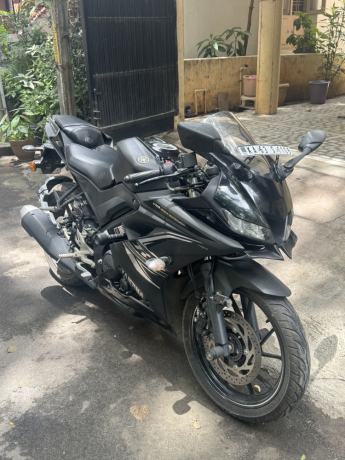 yamaha-r15-v3-big-4