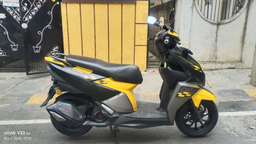 tvs-ntorq-125cc-showroom-condition-disk-brack-showroom-condition-clear-document-ct-big-2