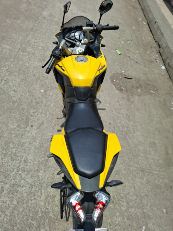 2015-bajaj-rs-200-showroom-condition-clear-document-ct-big-4
