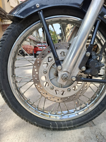 royel-enfield-classic-500-bullet-500cc-showroom-condition-clear-document-ct-big-6