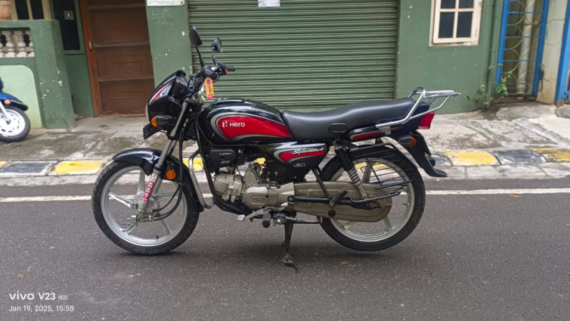 hero-honda-splendor-pro-self-start-allye-wheel-showroom-condition-clear-2023-big-0